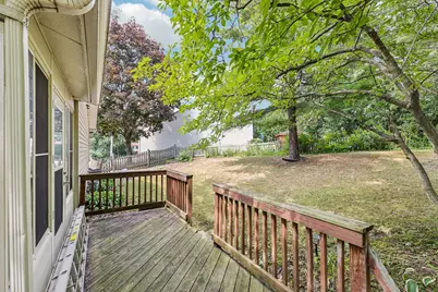 710 Greenbriar Lane, Lindenhurst, IL 60046 - Photo 34