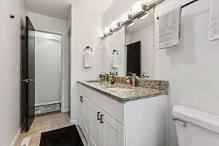 710 Greenbriar Ln, Lindenhurst, IL 60046 - Photo 18