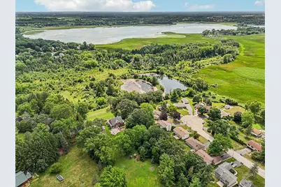 710 Greenbriar Lane, Lindenhurst, IL 60046 - Photo 44