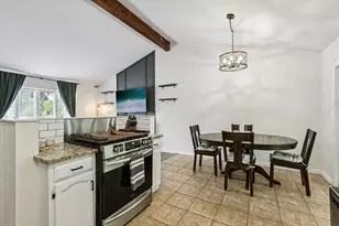 710 Greenbriar Ln, Lindenhurst, IL 60046 - Photo 8