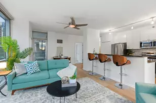 123 S Green St, Chicago, IL 60607 - Photo 4