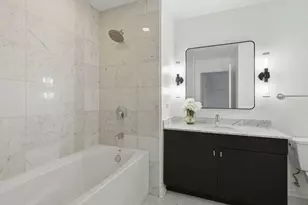 123 S Green St, Chicago, IL 60607 - Photo 18