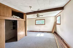 615 S Central St, Gilman, IL 60938 - Photo 8