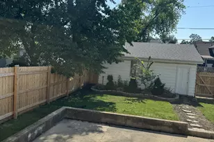 1108 Oakland Ave, Joliet, IL 60435 - Photo 20