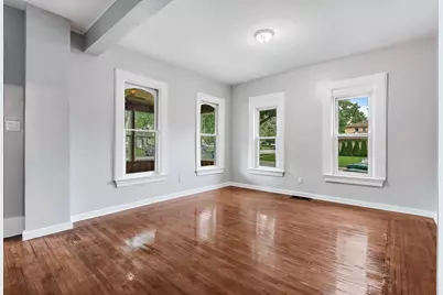 319 Wabash Street, Elgin, IL 60123 - Photo 4