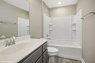 276 Masters Dr, Addison, IL 60101 - Photo 12