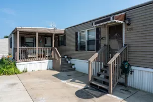 1300 W Branch Rd, Northfield, IL 60093 - Photo 2