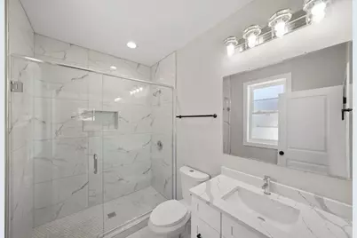 10718 S Worth Avenue, Worth, IL 60482 - Photo 4