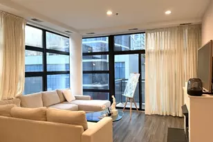 101 W Superior St, Chicago, IL 60654 - Photo 6