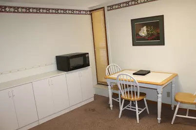 129 E Locust Street, Dekalb, IL 60115 - Photo 14