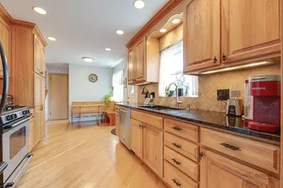 6316 W Lawrence Avenue, Chicago, IL 60630 - Photo 20