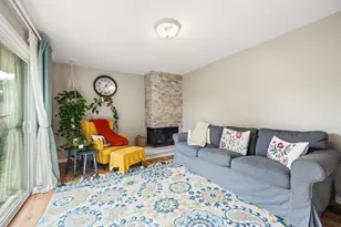 910 Lonsdale Rd, Elk Grove Village, IL 60007 - Photo 10