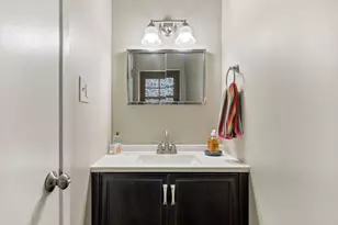 910 Lonsdale Rd, Elk Grove Village, IL 60007 - Photo 12