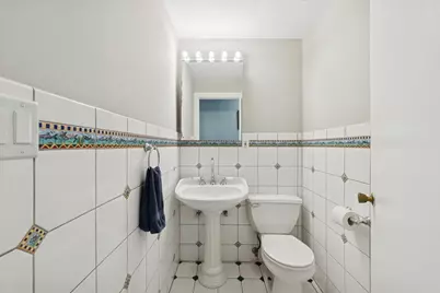 523 W Belmont Avenue #2E, Chicago, IL 60657 - Photo 32