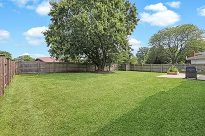 7209 Grant Street, Darien, IL 60561 - Photo 4