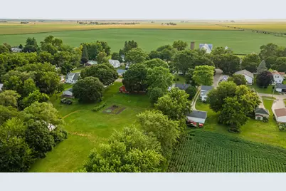 415 S Essex Street, Leland, IL 60531 - Photo 6