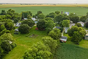 415 S Essex St, Leland, IL 60531 - Photo 6