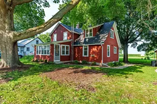 415 S Essex St, Leland, IL 60531 - Photo 28