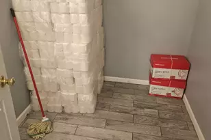 8600 S Muskegon Ave, Chicago, IL 60617 - Photo 16