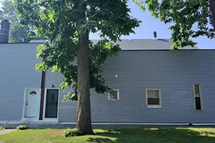 8600 S Muskegon Ave, Chicago, IL 60617 - Photo 1