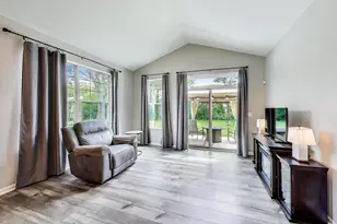 1101 Black Cherry Dr, Crystal Lake, IL 60012 - Photo 10