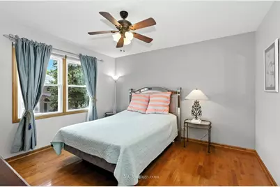 3835 Huntington Boulevard, Hoffman Estates, IL 60192 - Photo 16