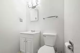 2949 W 100th St, Evergreen Park, IL 60805 - Photo 10