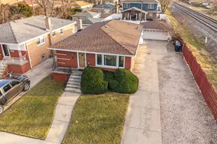 2949 W 100th St, Evergreen Park, IL 60805 - Photo 16