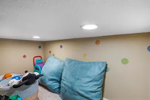 4712 Watermark Dr, Champaign, IL 61822 - Photo 36