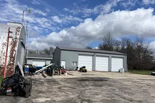 325 N Washington St, Paxton, IL 60957 - Photo 1