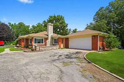 2N101 Glen Ellyn Road, Glendale Heights, IL 60139 - Photo 1