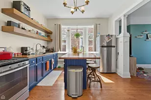 2337 N Sawyer Ave, Chicago, IL 60647 - Photo 2