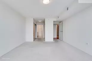 9725 Woods Dr, Skokie, IL 60077 - Photo 8