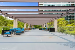 9725 Woods Dr, Skokie, IL 60077 - Photo 20