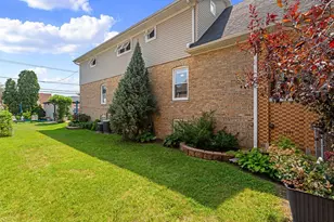 2925 N 74th Ct, Elmwood Park, IL 60707 - Photo 32