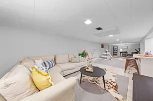 240 Riverside Dr, Northfield, IL 60093 - Photo 34