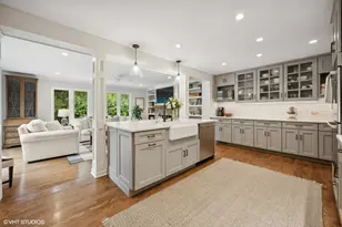 240 Riverside Dr, Northfield, IL 60093 - Photo 8