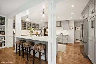 240 Riverside Dr, Northfield, IL 60093 - Photo 12