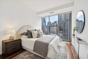 240 E Illinois St, Chicago, IL 60611 - Photo 22