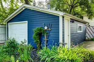 9330 S 50th Ave, Oak Lawn, IL 60453 - Photo 22