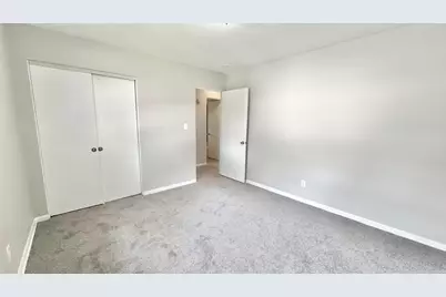 15741 Finch Avenue, Harvey, IL 60426 - Photo 4