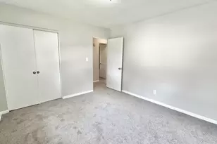 15741 Finch Ave, Harvey, IL 60426 - Photo 4