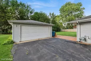 23314 W Leach Dr, Plainfield, IL 60586 - Photo 20
