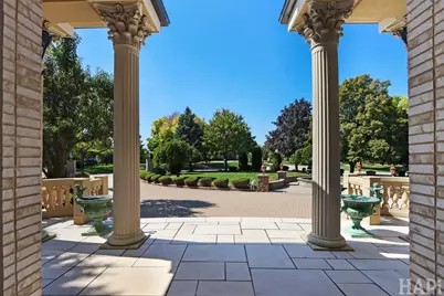 1 Pacer Trail, South Barrington, IL 60010 - Photo 4