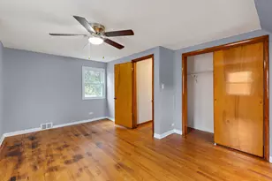 320 Streamside Dr, Harvey, IL 60426 - Photo 18