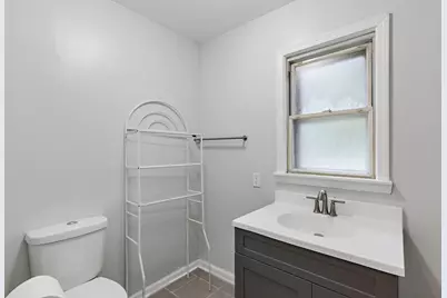 320 Streamside Drive, Harvey, IL 60426 - Photo 10