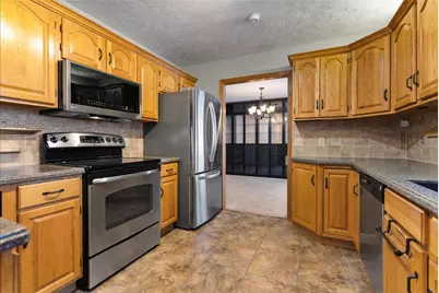 605 Morningside Drive, Chenoa, IL 61726 - Photo 10