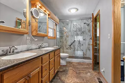 605 Morningside Drive, Chenoa, IL 61726 - Photo 18