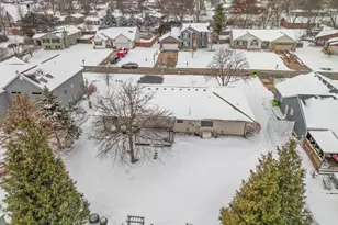 605 Morningside Dr, Chenoa, IL 61726 - Photo 38