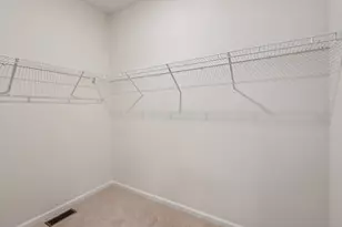 300 N Aspen Dr, Cortland, IL 60112 - Photo 28